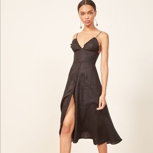 Reformation Brienne Dress in black
